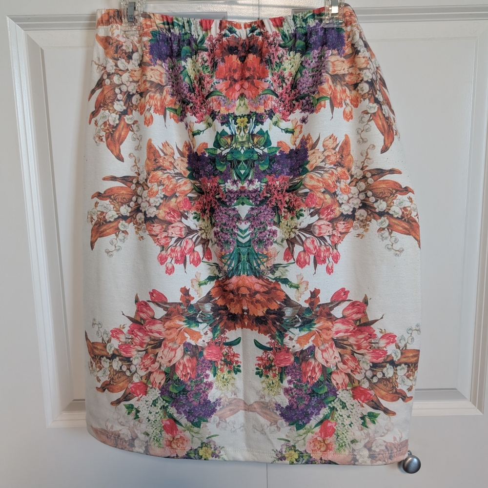 *rare* Bobeau wild floral Pink and Orange on cream Knee-Length Pencil Skirt